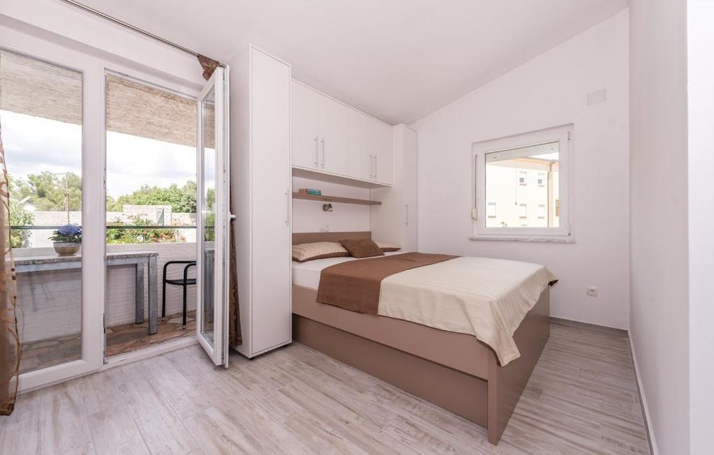 Apartments Lord Pirovac Exterior foto